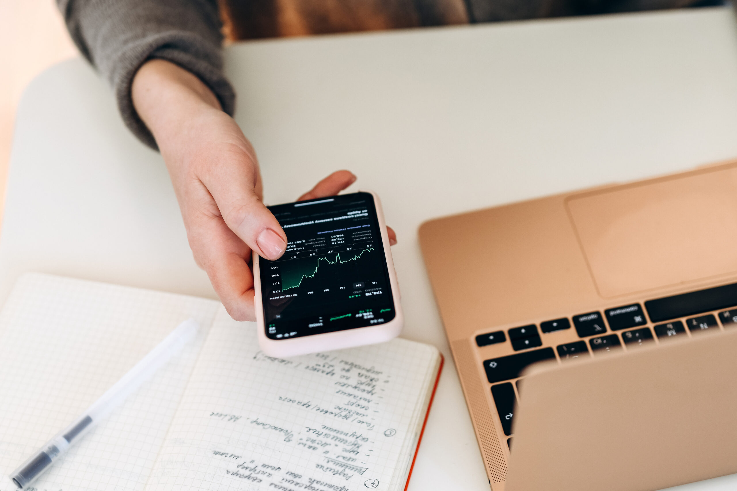 Digitale Finanztools im Vergleich: Welche App ist die richtige für Sie?